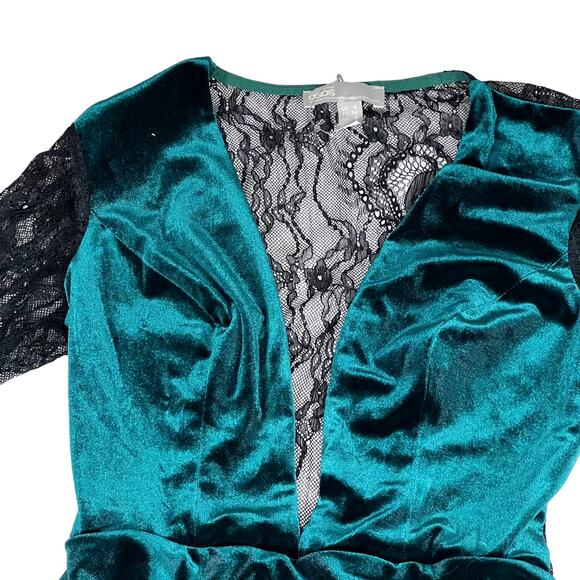asos NWT Green velour with black lace long sleeve dress US 2 - Picture 2 of 5